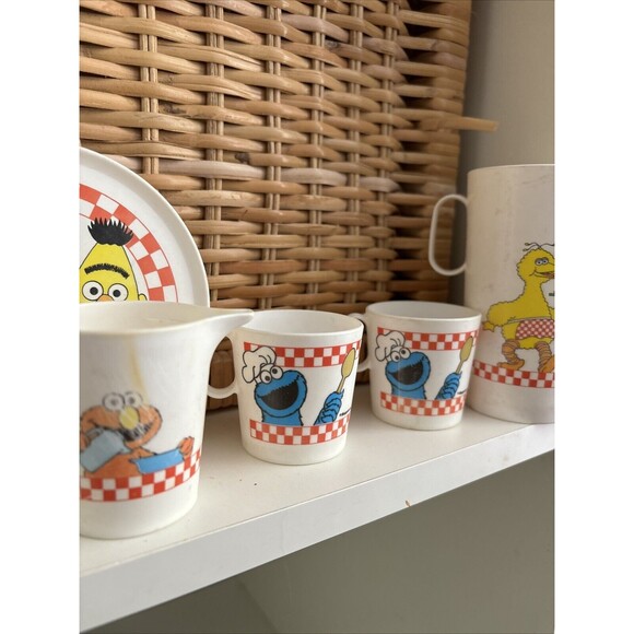 Vintage Chilton Globe Inc Muppets Sesame Street Play Dishes Tea Set 6 Piece Set - Picture 7 of 7